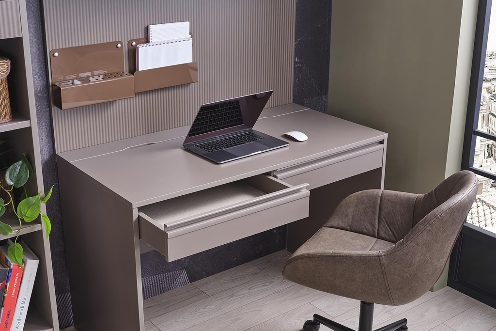 SHADOW STUDY DESK