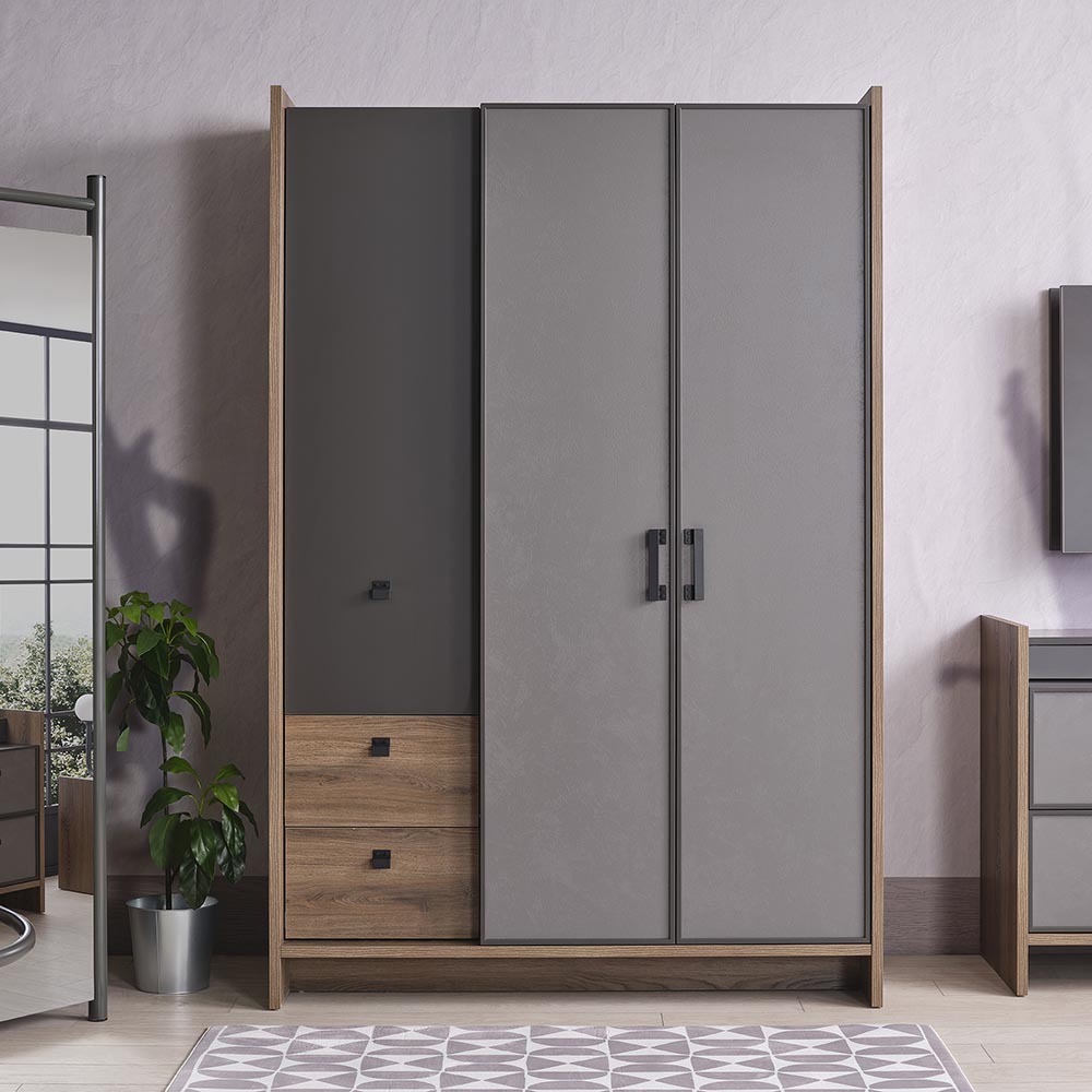 ACTION 3 DOOR WARDROBE